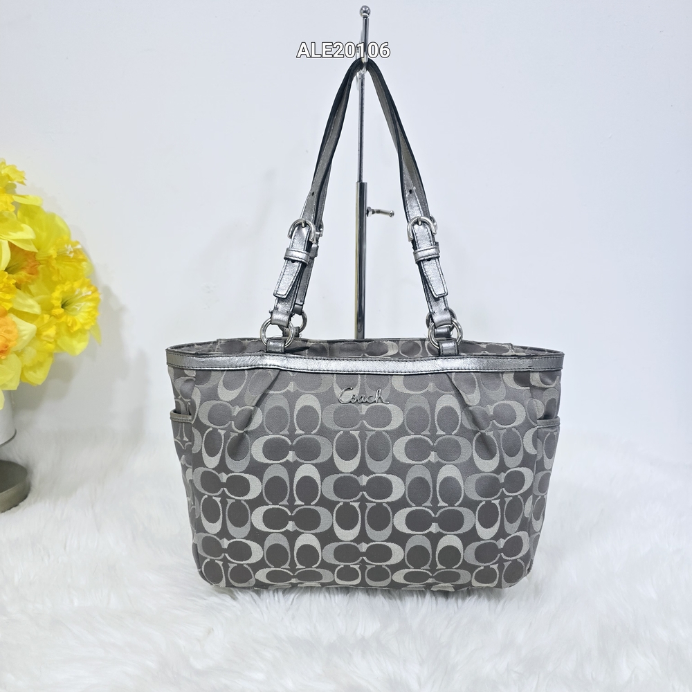 Coach Gallery East West tote bag with signature monogram print in gray and silve